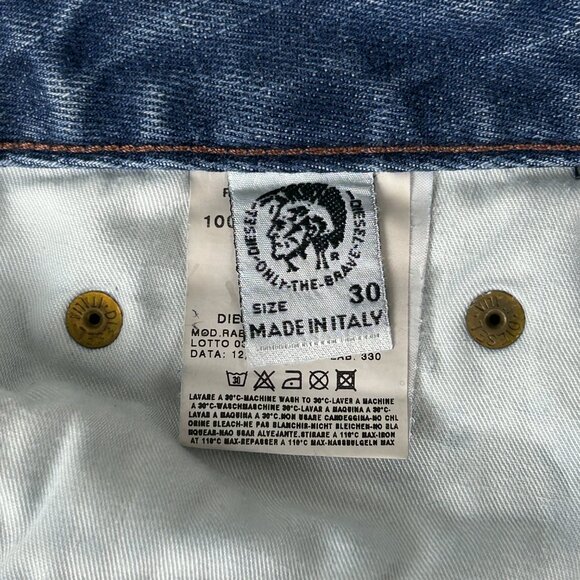 Diesel Jeans Men 30x30* Rabox Button Fly Blue Straight Leg Distressed Italy Fade - Picture 15 of 16